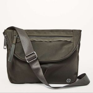 Lululemon Olive Green Festival Bag/Crossbody